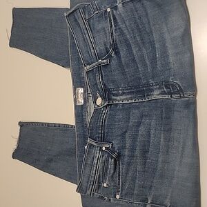 Mother Stunner Zip Ankle Step Fray Jeans